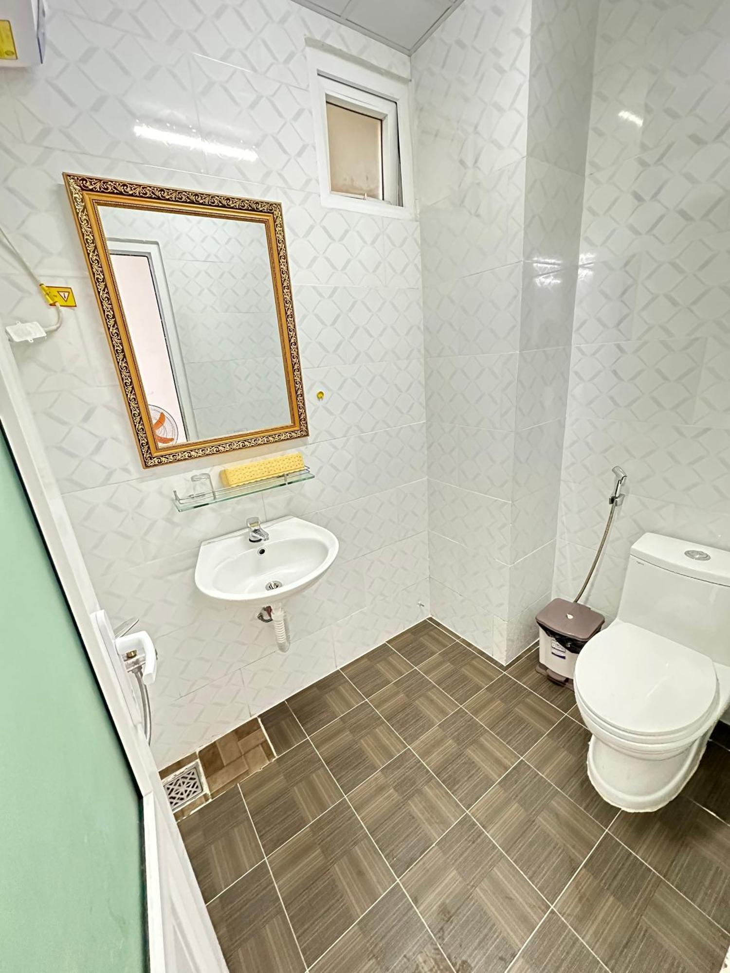 Thanh Thanh 5 Dalat Hotel - Ks Gan Cho Dem Gia Re Eksteriør billede